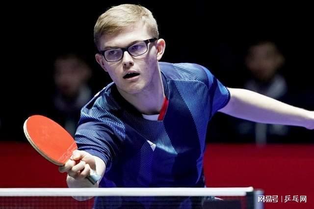 精准的长传 精准的长传